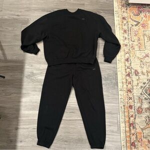 Black Sweatshirt and Sweatpants Set